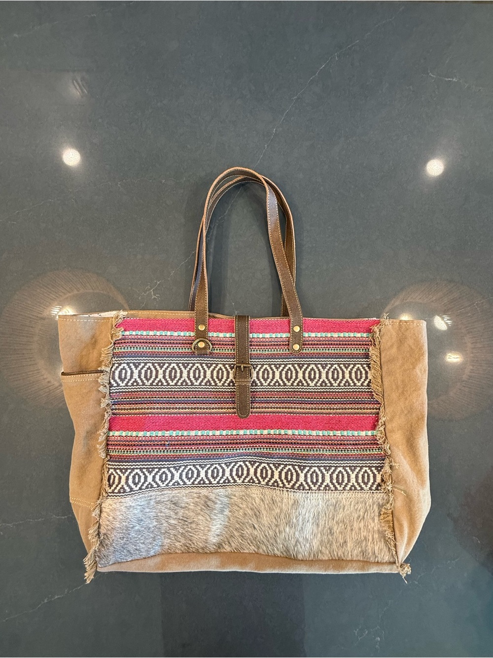 NWOT Myra Bag - VIBRANT BOHO WEEKENDER BAG